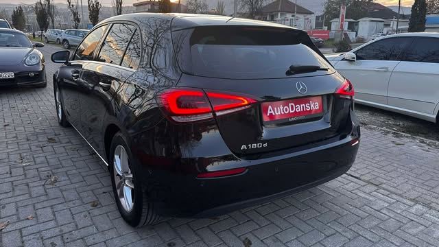 mercedes A180 autodanska4